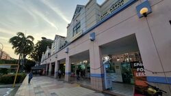 Tampines Street 32 (D18), Shop House #567473361